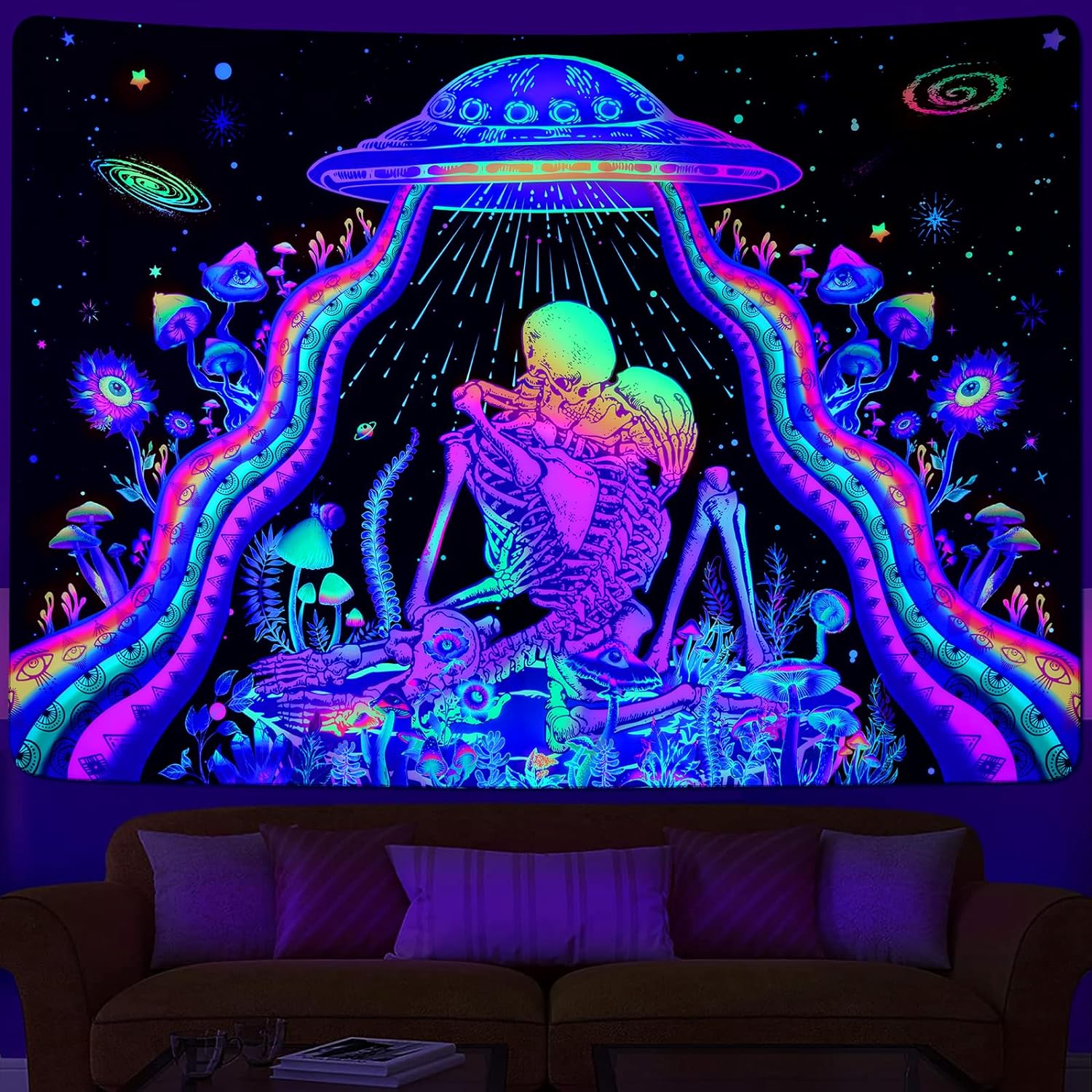 Romance mrtvých | Oficiální GlowTapestry UV Art Decor 