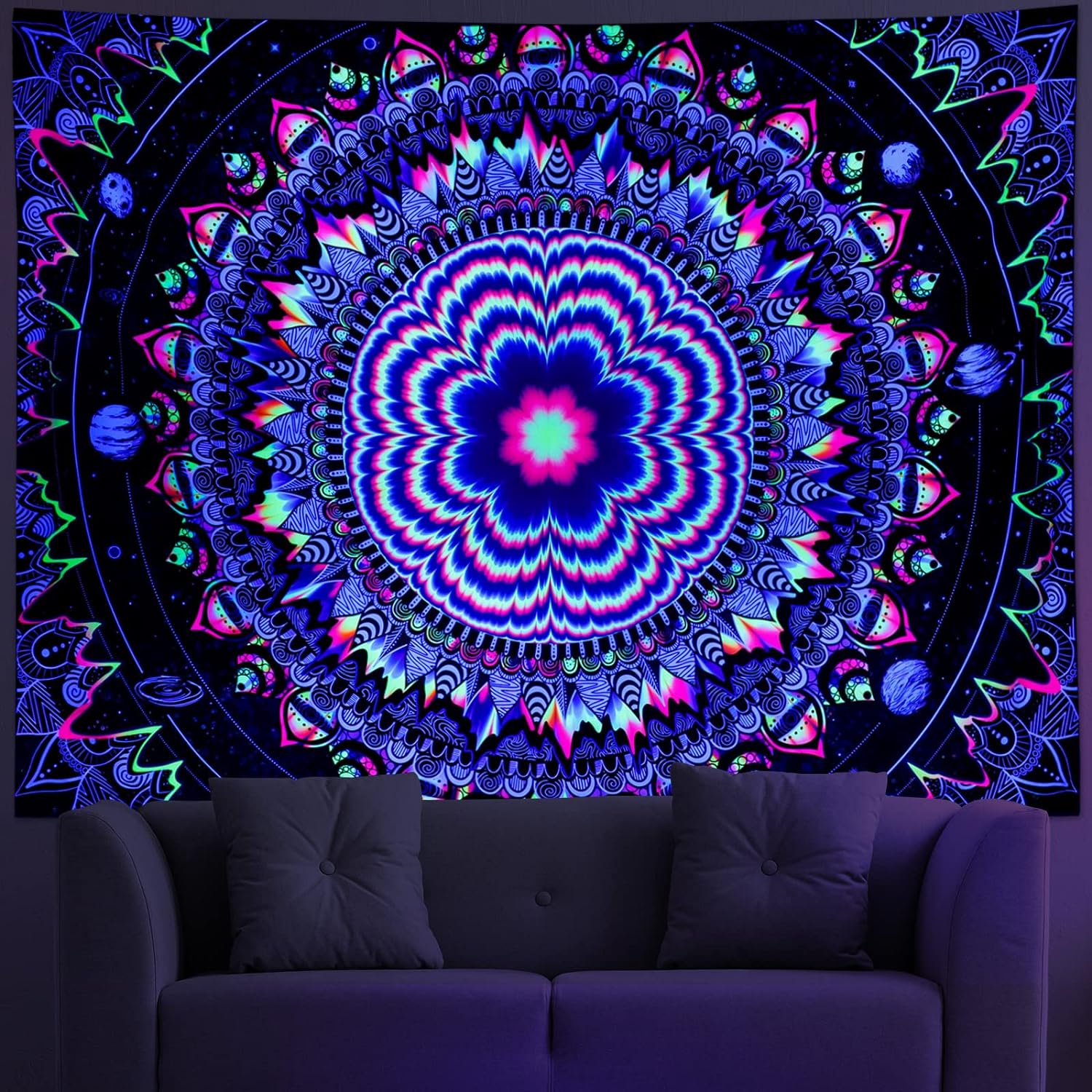 Amonercvita Mandala | Offizielles GlowTapestry UV-Kunstdekor 