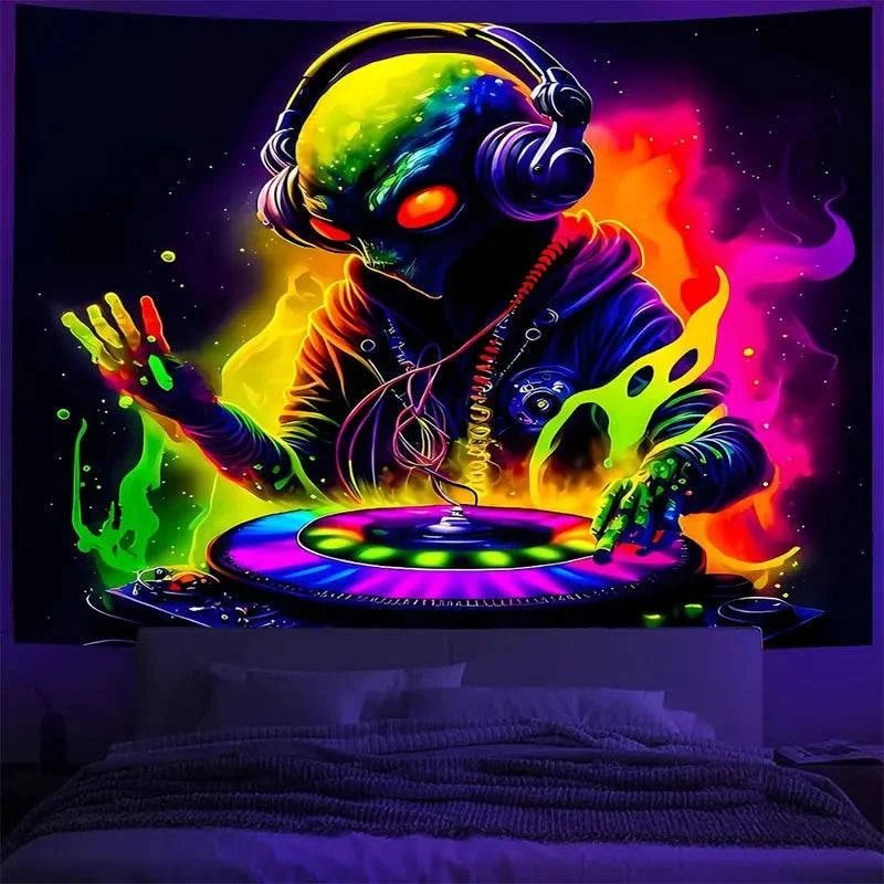 Cool Aliens DJing - GlowCreations
